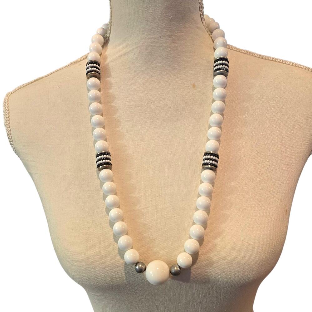 Vintage Long Beaded Necklace Statement Jewelry Chunky Beads 26in Retro Costume